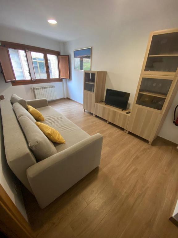 A television and/or entertainment centre at El Capricho