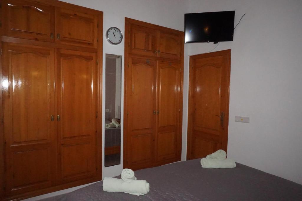 Televízia a/alebo spoločenská miestnosť v ubytovaní Casa Josi con vistas panorámicas en Monte Pego