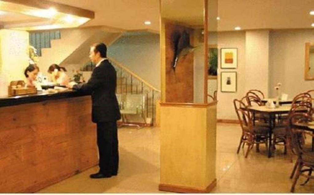Hosté ubytování Nichols Airport Hotel