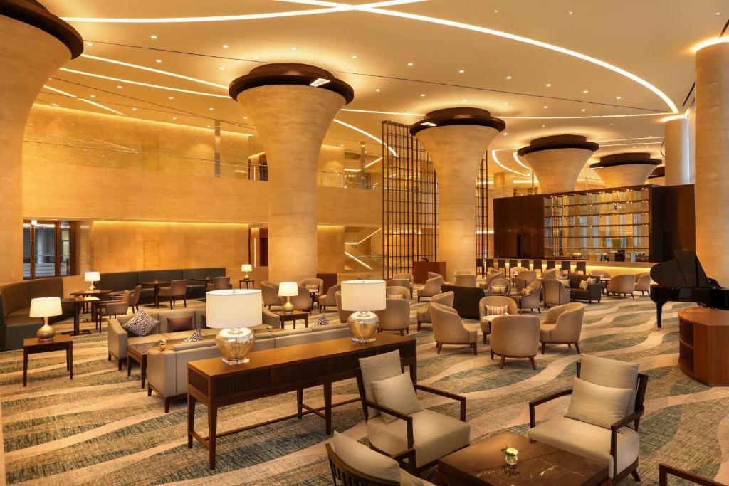 Posezení v ubytování LOTTE Hotel Yangon