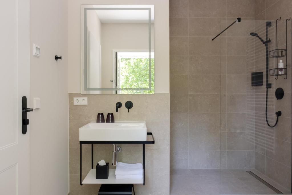 Galeriebild der Unterkunft Park am See x Nattika Ayurveda, HOTEL HEALTH SPIRIT in Penzlin