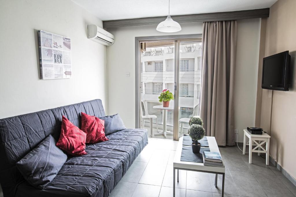 Posezení v ubytování Ayia Napa Holiday Apartment So6
