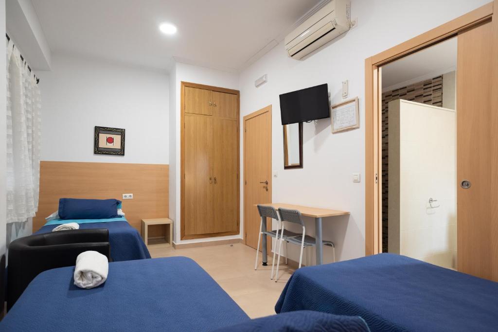 Guest house Hostal Mitre Paterna, Spain - Booking.com