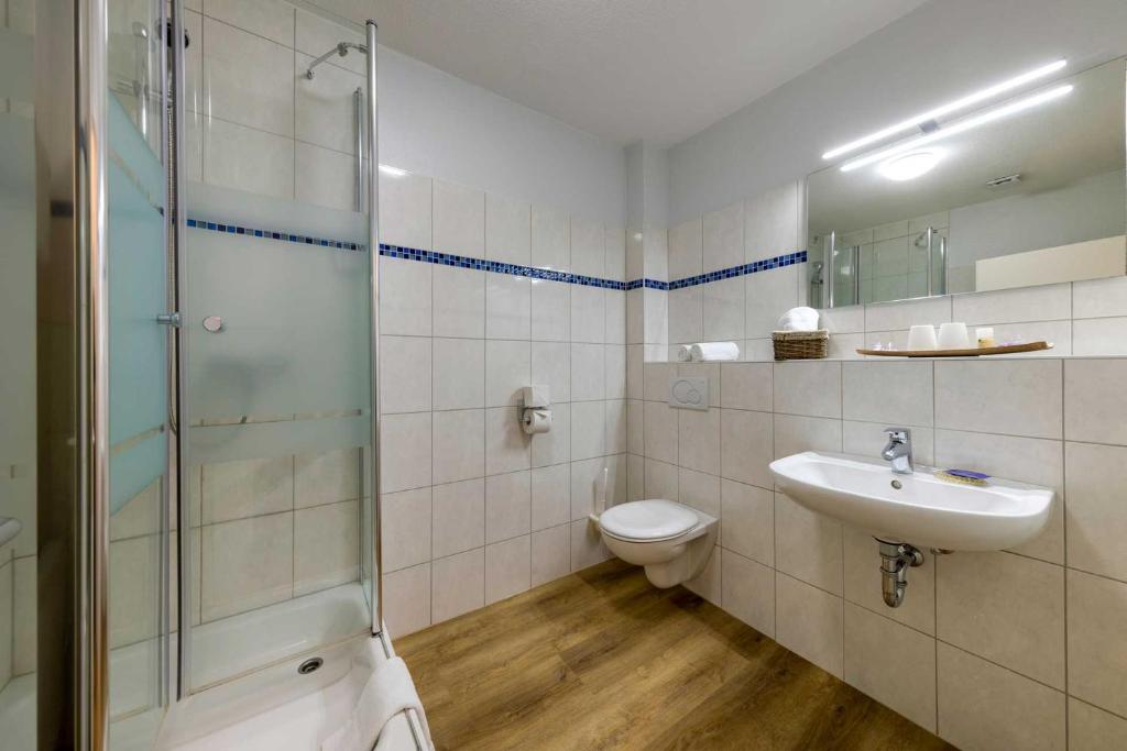 Koupelna v ubytování Landgasthof Struckum