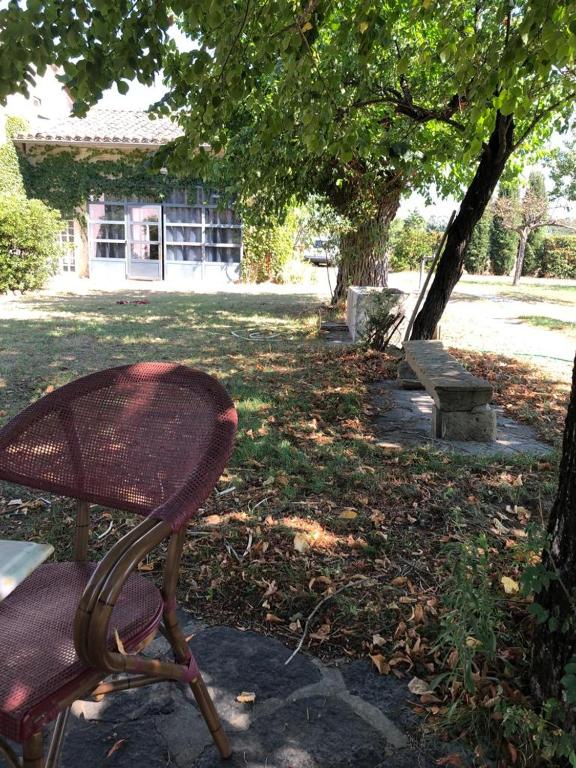 Zahrada ubytování Gîte cocooning avec piscine