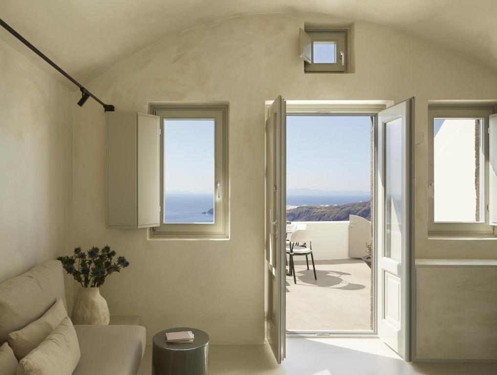 Atoles Retreat - Serenity Suite Met Duikbad En Caldera -uitzicht