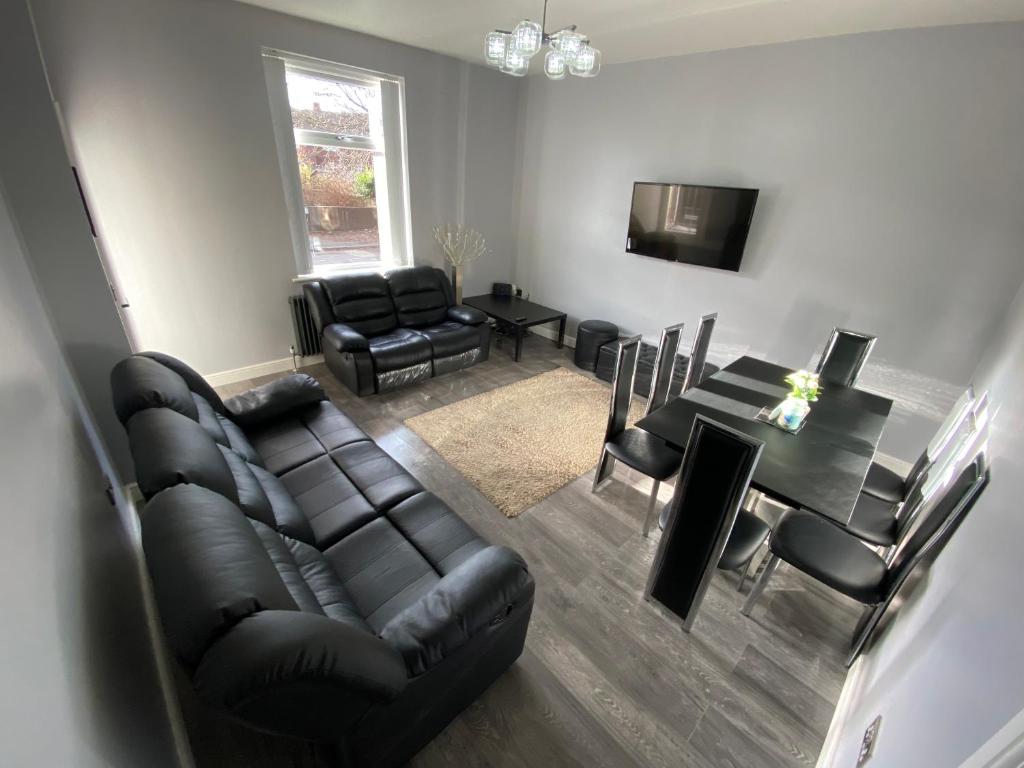 Gallery image of Entire Holiday Home in Mirfield