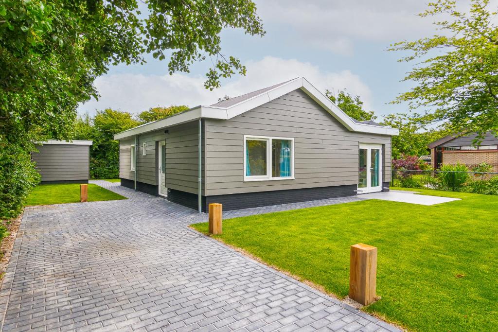 Το κτήριο όπου στεγάζεται  η παραθεριστική κατοικία