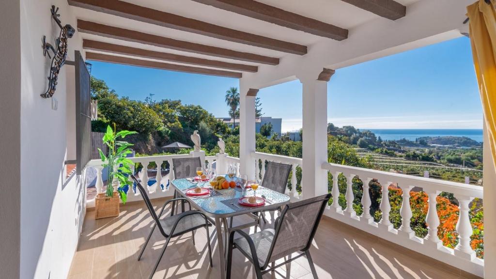 Balkón nebo terasa v ubytování Casa Maite Sol Nerja by Ruralidays