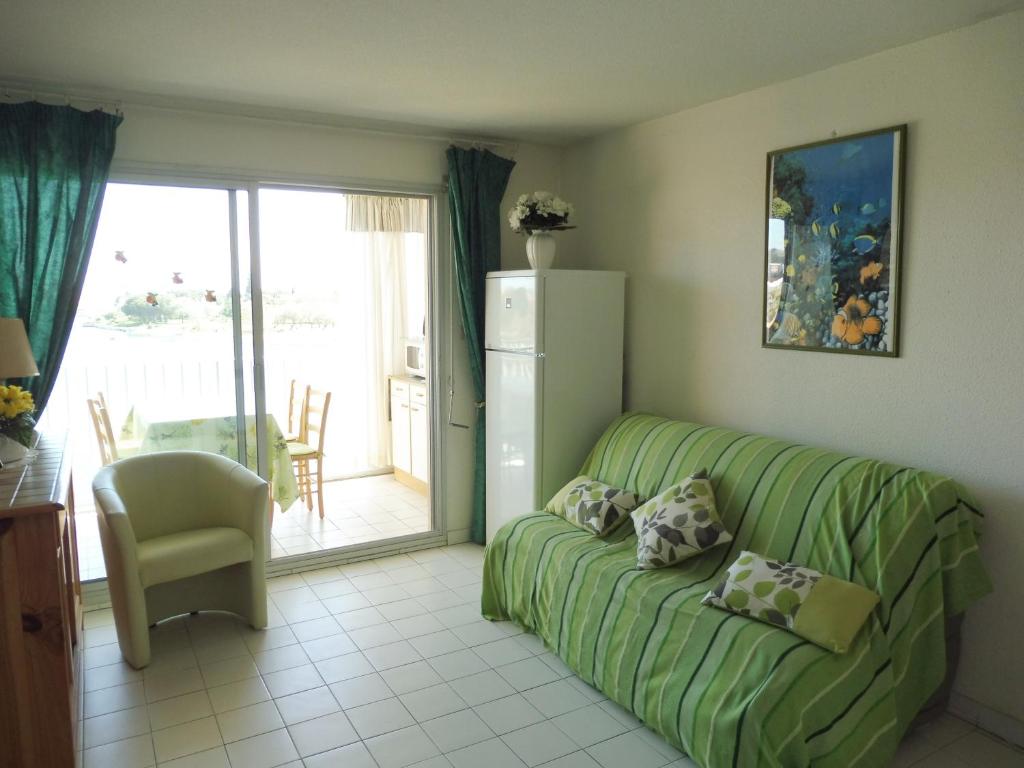 Posedenie v ubytovaní BAIE DES ANGES I Joli T2 cabine piscine proche plage Richelieu Cap d Agde