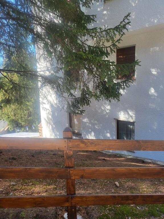 Kép Alloggio "Pineta" sulle piste di clotex szállásáról Sauze dʼOulxban a galériában
