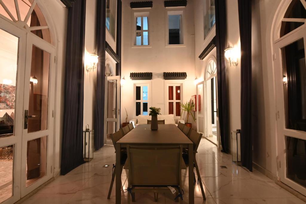 Posezení v ubytování Riad-283 - 5 chambres avec piscine - Marrakech