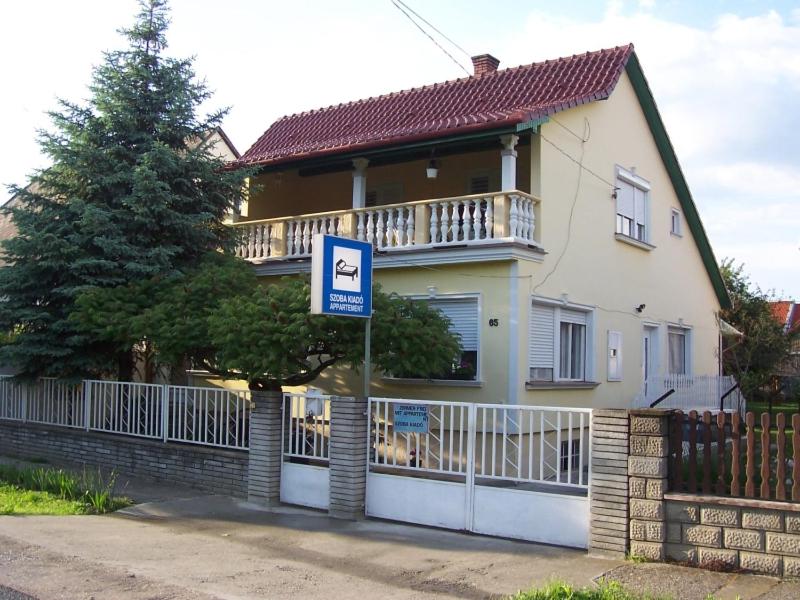 Fotografia z galérie ubytovania Lizi Apartman v Harkány