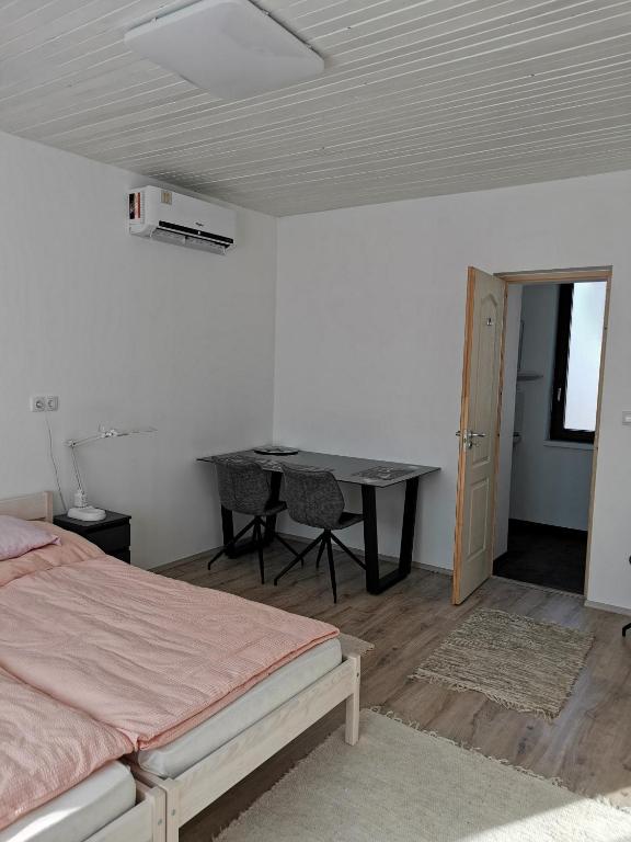 Fotografia z galérie ubytovania Lizi Apartman v Harkány