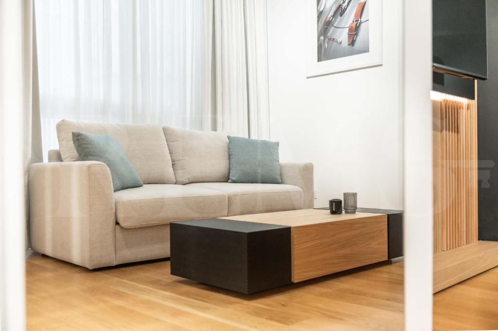 Posedenie v ubytovaní Elegant studio in the heart of Malaga by REMS
