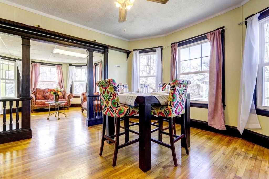 PetFriendly Springfield Vacation Rental!, Springfield Updated 2024