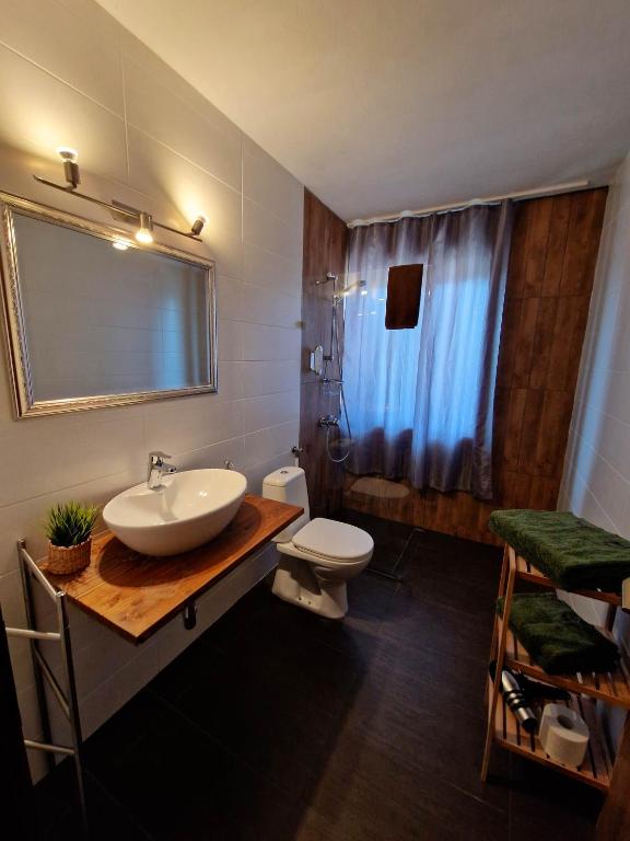 Koupelna v ubytování Gästehaus Geist Inkl, Chiemgau Karte