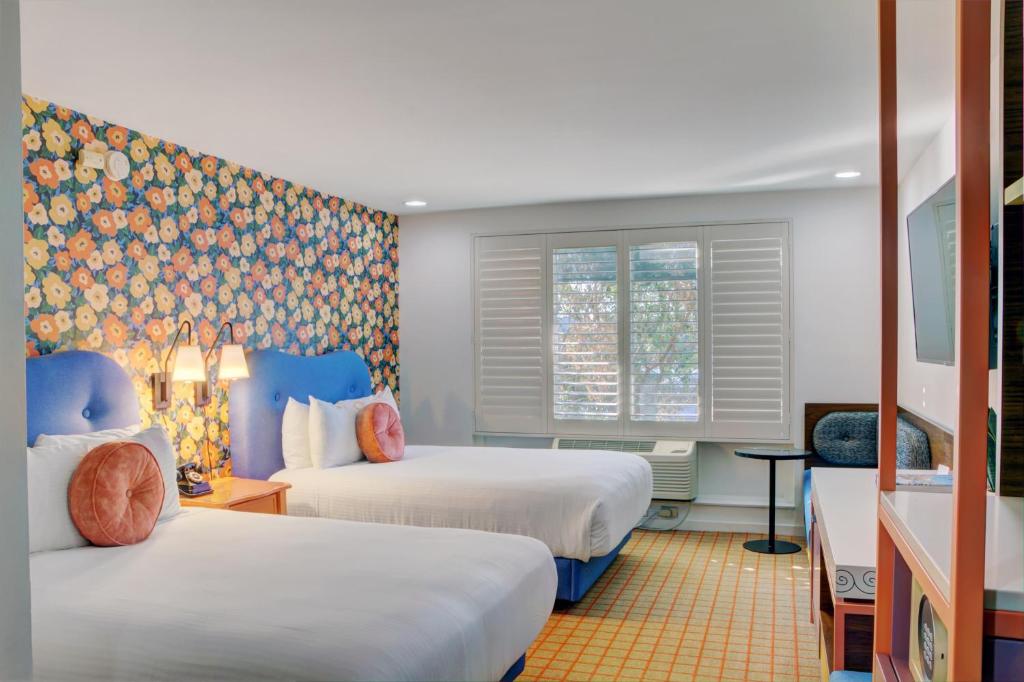 The Adler a Hollywood Hotelにあるベッド