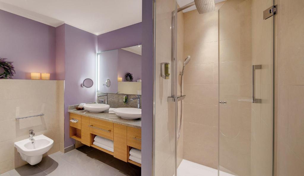Koupelna v ubytování Hotel Sonnengut Wellness - Therme - Spa
