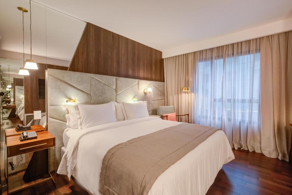 Qoya São Paulo Paulista, Curio Collection By Hilton, Sao Paulo.