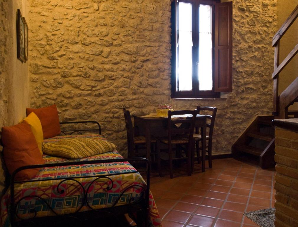 Część wypoczynkowa w obiekcie La Casa Sù Le Dimore Del Borgo