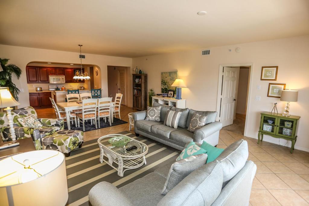 Apartment Bella Lago 544, Fort Myers Beach, FL