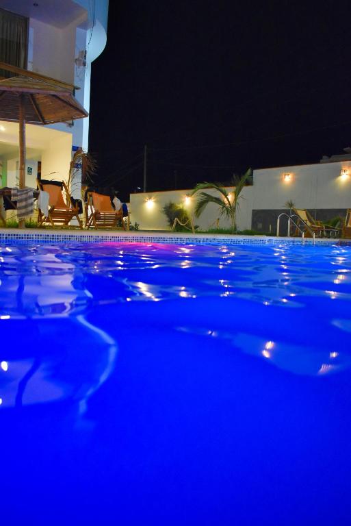 Bazén v ubytování Prim Hotel Vichayito nebo v jeho okolí