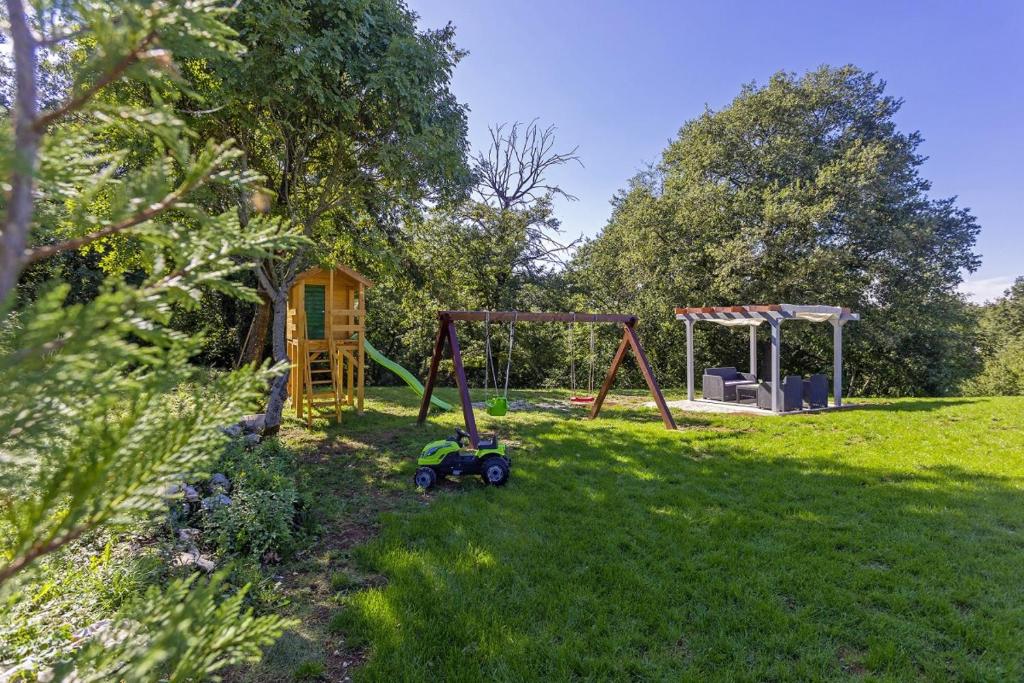 Detský kútik v ubytovaní Villa Mate in Kuhari - Haus für 8 Personen