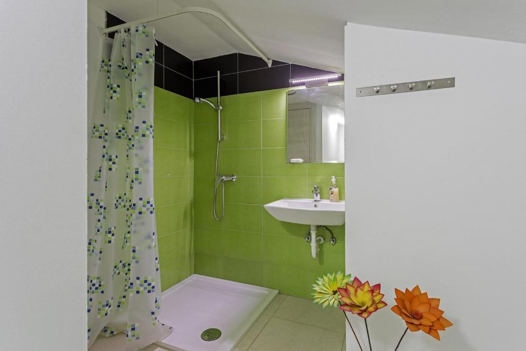 Kúpeľňa v ubytovaní Villa Mate in Kuhari - Haus für 8 Personen