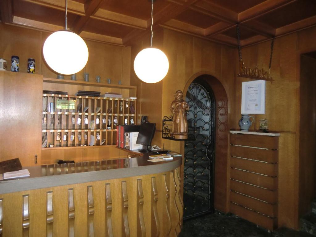 Lounge nebo bar v ubytování Hotel Zrenners GARNI