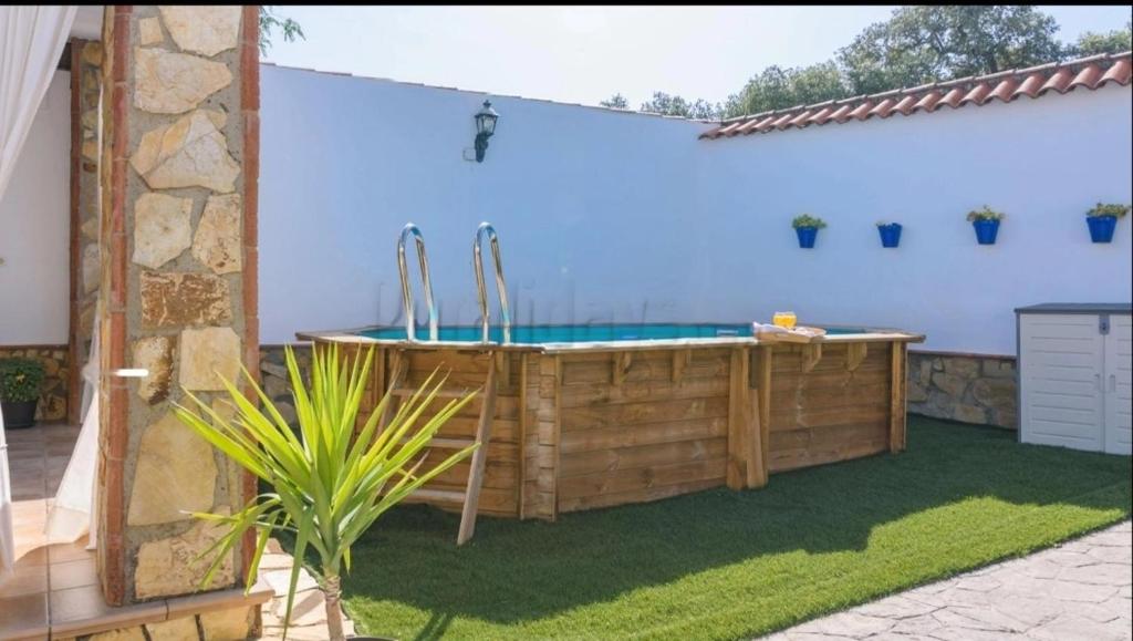 Bazén v ubytovaní Casa Rural VILLAMADA alebo v jeho blízkosti
