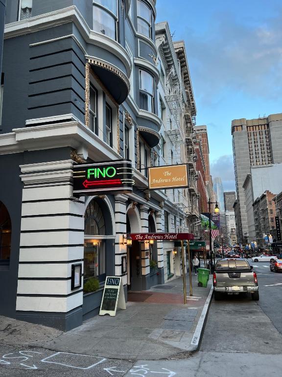Andrews Hotel