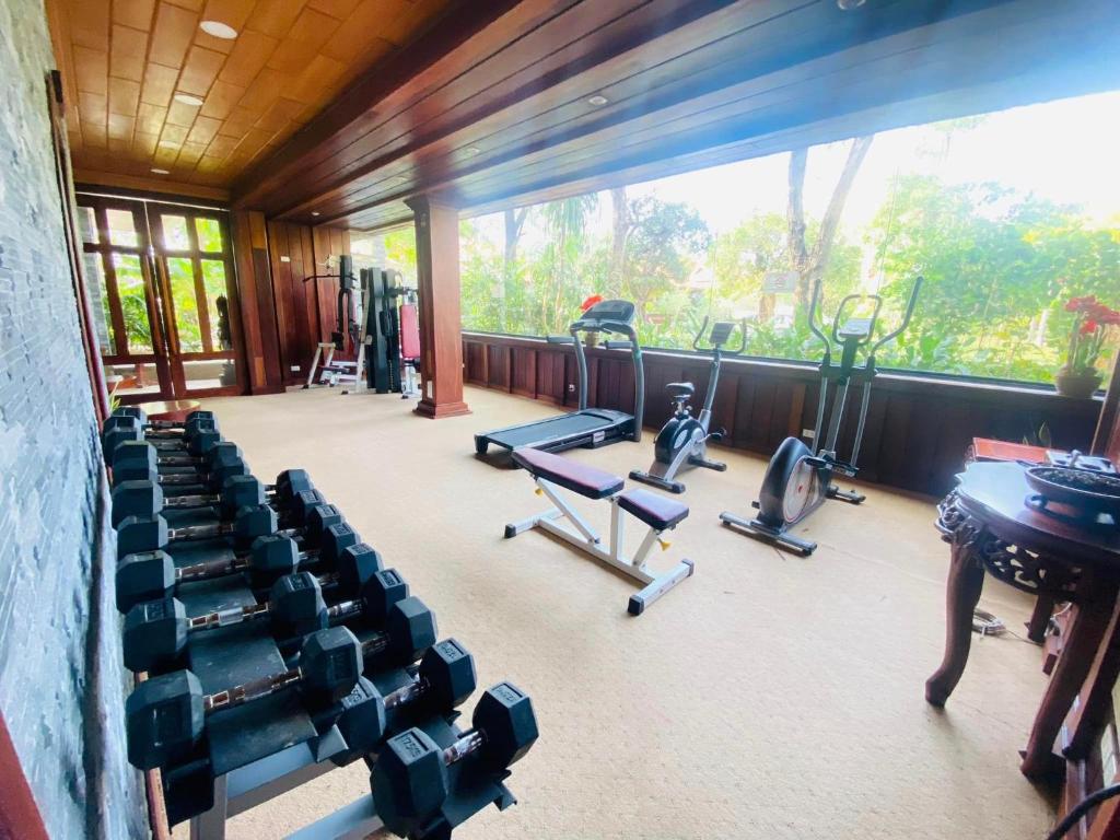 Fitness centrum a/nebo fitness zařízení v ubytování Try Palace Resort Kep