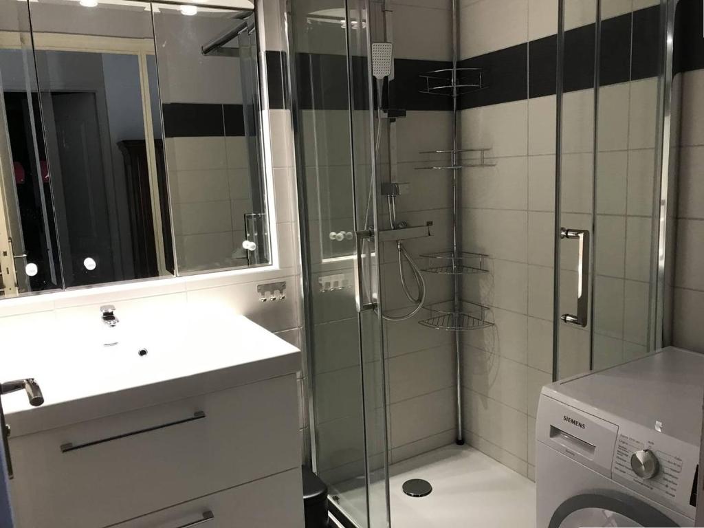 Fotografia z galérie ubytovania Appartement Amélie-les-Bains-Palalda, 3 pièces, 4 personnes - FR-1-703-25 v destinácii Amélie-les-Bains-Palalda