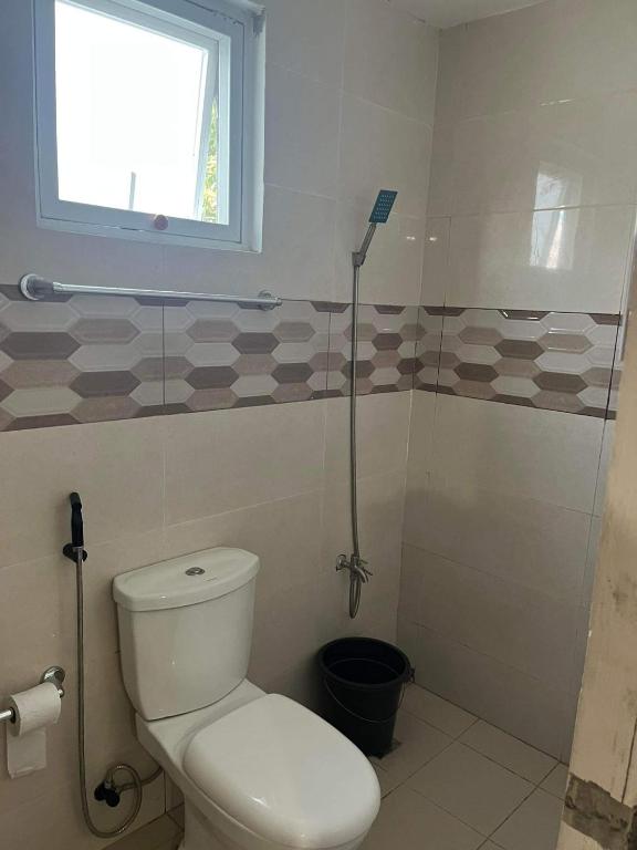 ARJ Property Rental Family Rooms - Sala Familiar Con Balcón