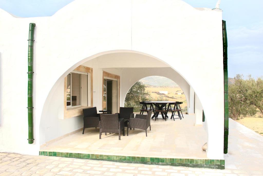Patio nebo venkovní prostory v ubytování Villa a la montagne Hammamet