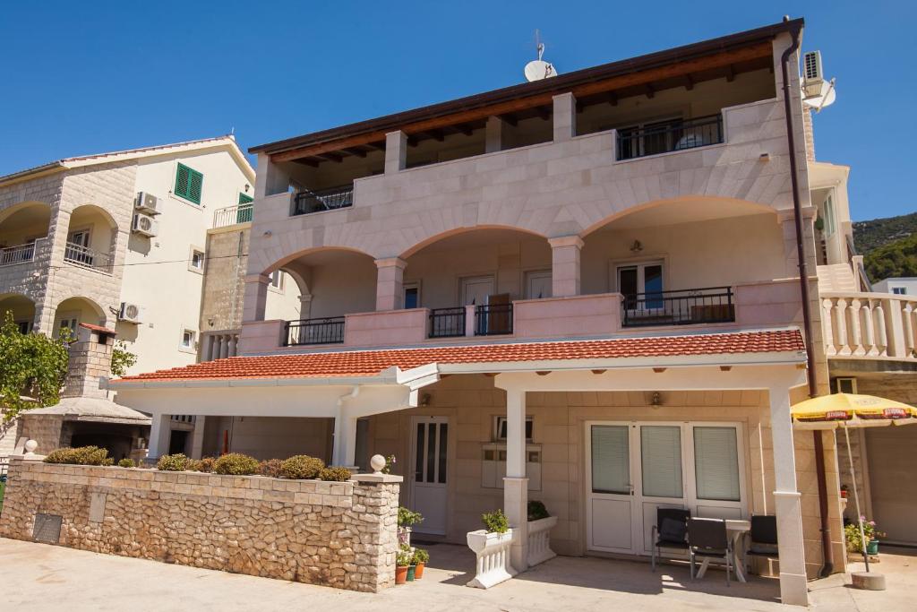 Balkón nebo terasa v ubytování Domus Apartments