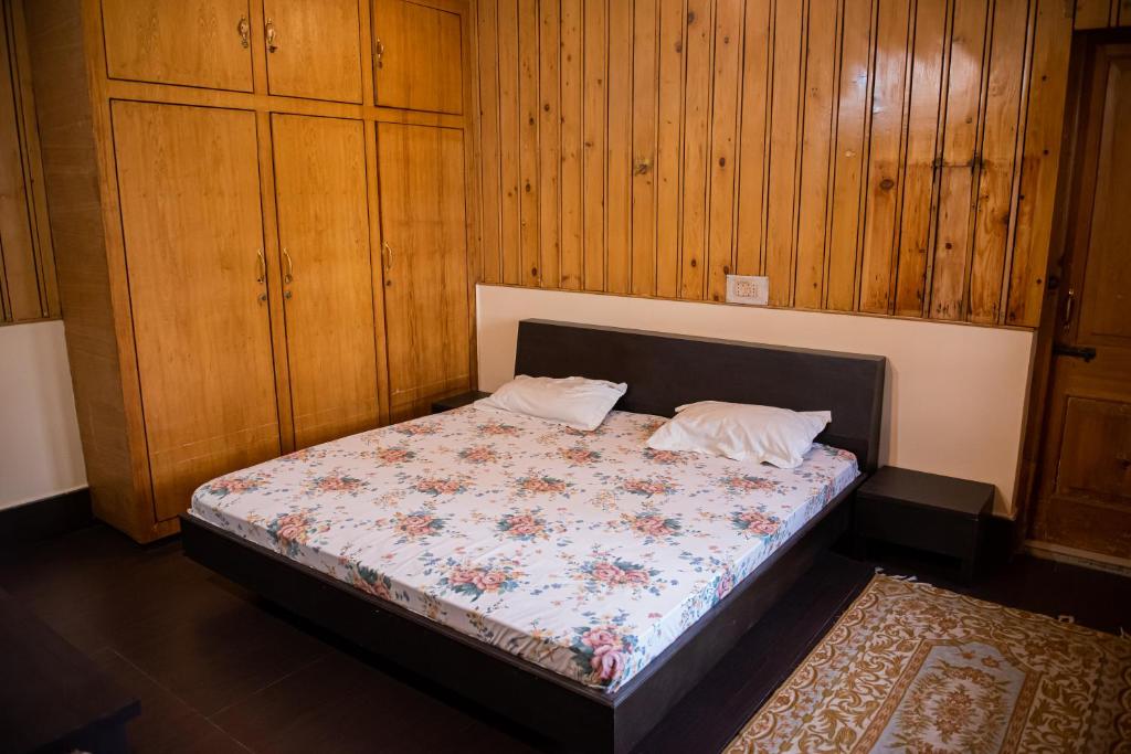 Postel nebo postele na pokoji v ubytování SETHI's HOMESTAY