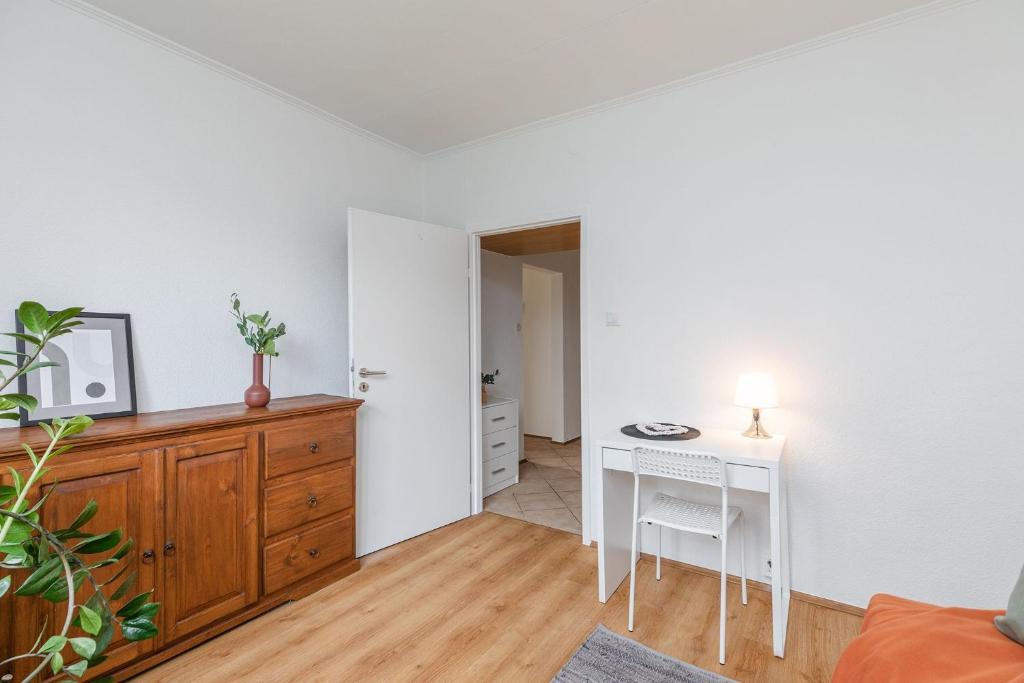 Fotografia z galérie ubytovania ROOM, Pirenejska 20 Cozy Rooms vo Varšave