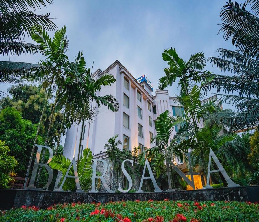 Zahrada ubytování Barsana Hotel & Resort Siliguri
