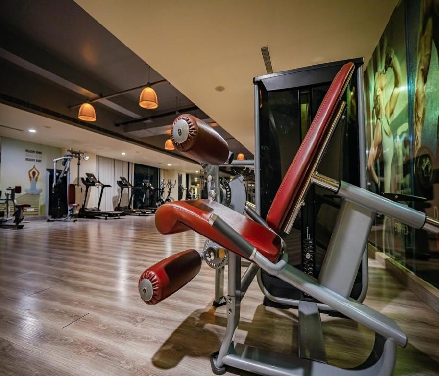 Fitness centrum a/nebo fitness zařízení v ubytování Barsana Hotel & Resort Siliguri