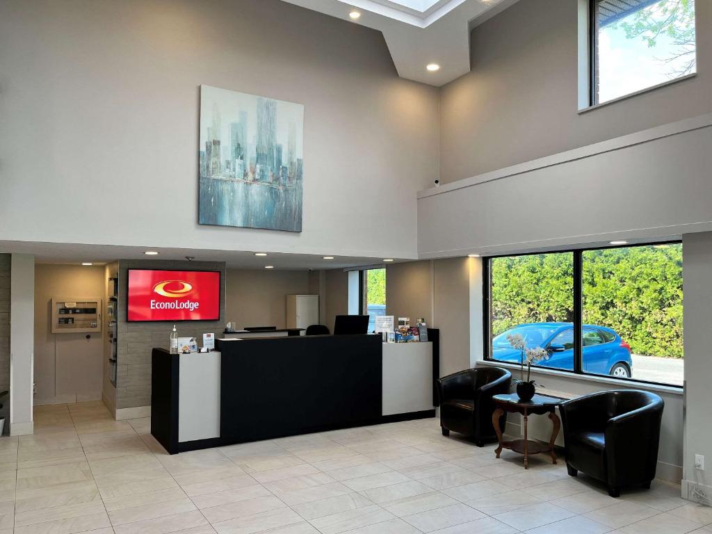 Econo Lodge Airport Quebec - Resim 4