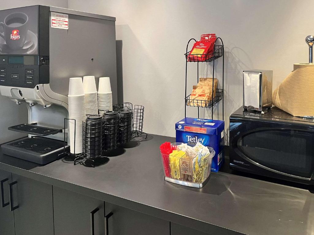 Econo Lodge Airport Quebec - Resim 35