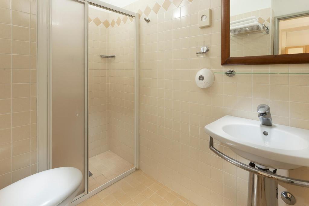 Koupelna v ubytování Hotel Baltic