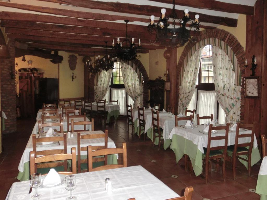 Restaurace v ubytování Hotel Las Ruedas