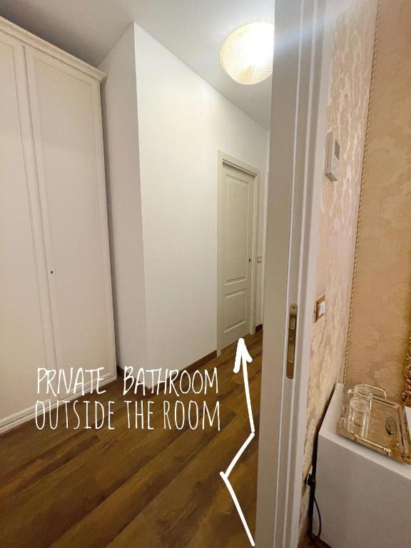 Canal View San Marco Luxury Rooms - 11