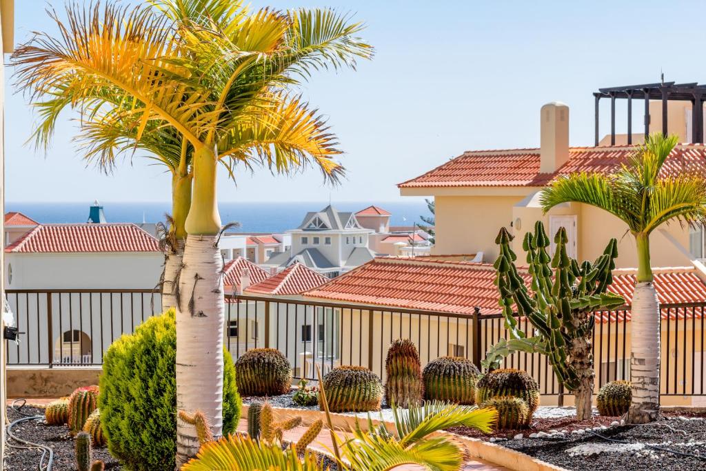 Golf View Apartment - stunning ocean view Golf del Sur, San ...