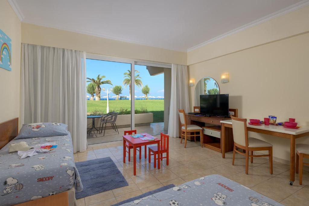 Sun Beach Resort - Apartamento Para La Suite Infantil Con Vista Al Mar