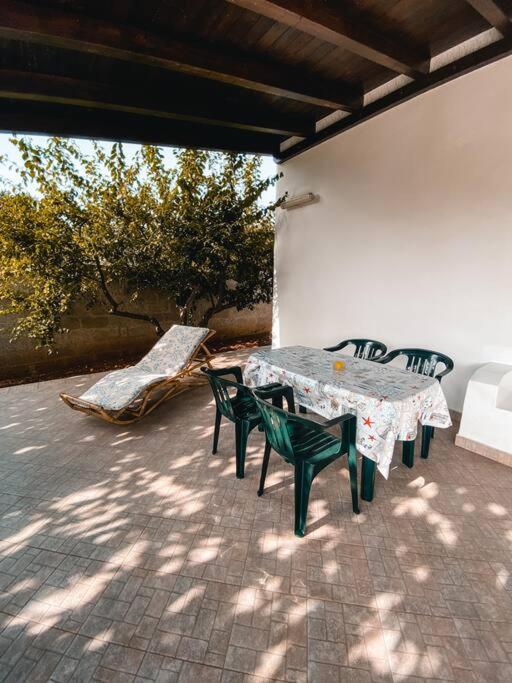 Patio nebo venkovní prostory v ubytování Villetta tra ulivi e mare