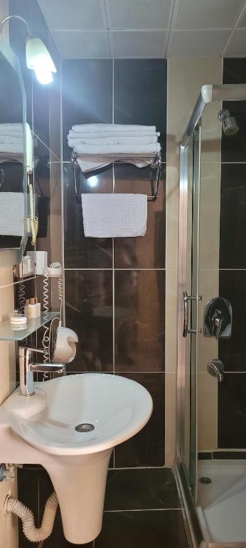 Koupelna v ubytování Güngören Hotel